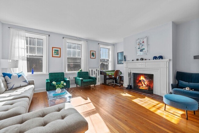 Primary Photo - 325 Tappan St
