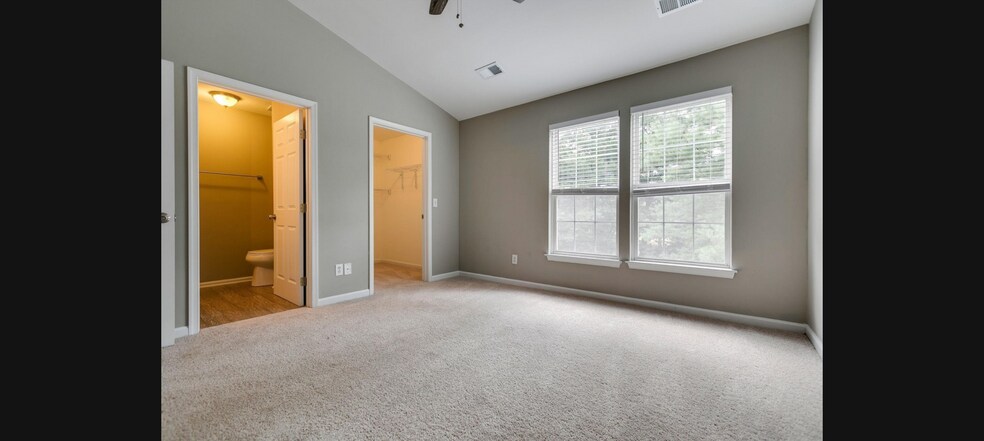 Building Photo - 618 Huffine Manor Cir