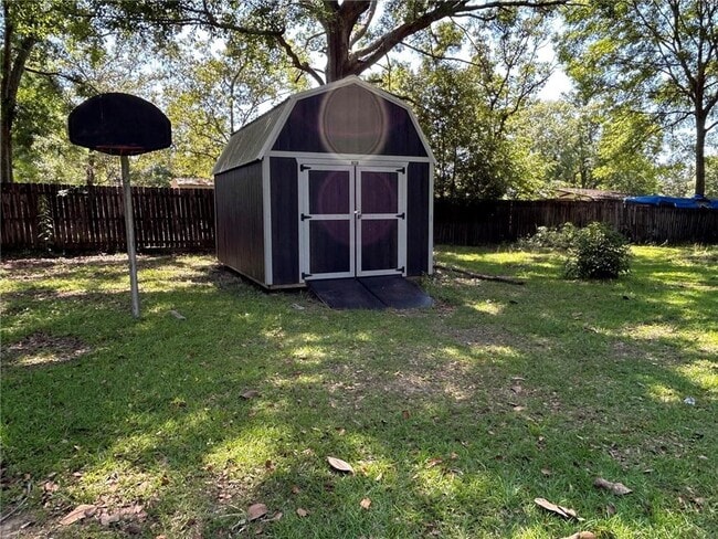 Building Photo - 5178 Fairview Highland Dr