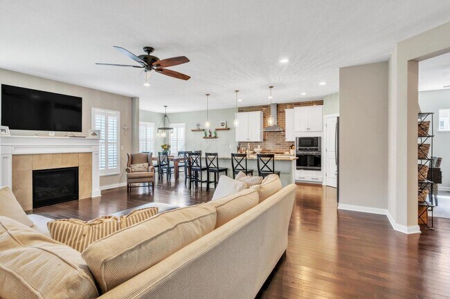Building Photo - 5598 Ballantrae Woods Dr