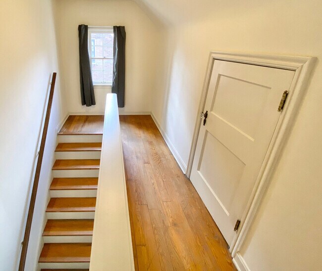 Building Photo - 16225 Glynn Rd