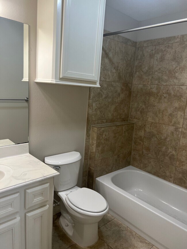 Building Photo - 5600 Alvin A Klein Dr