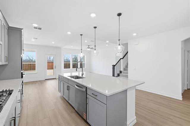 Building Photo - 2914 Cliffside Dr