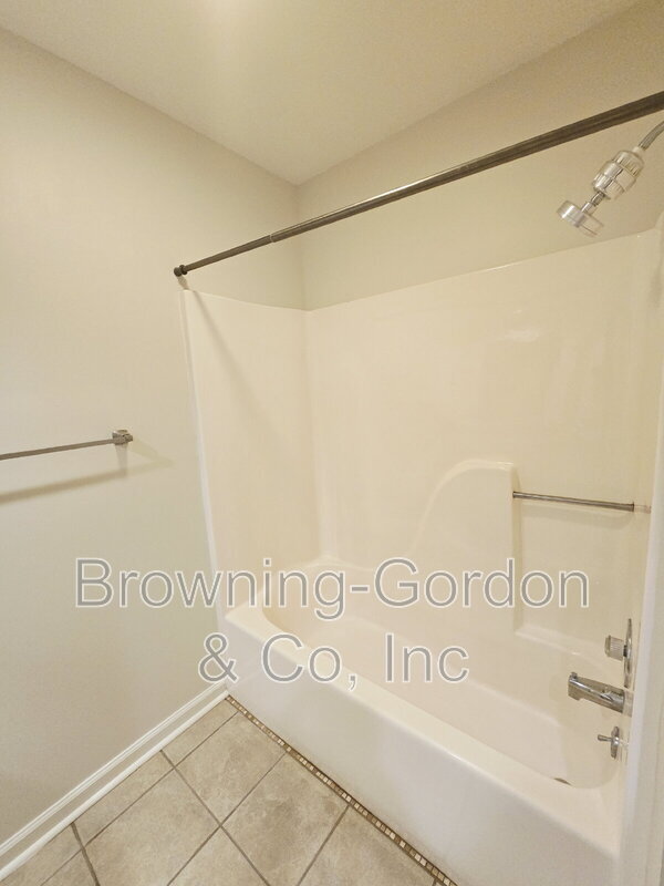 Building Photo - 228 Brattlesboro Pl