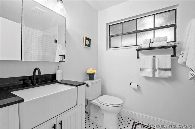 Building Photo - 2542 Bedford Mews Dr