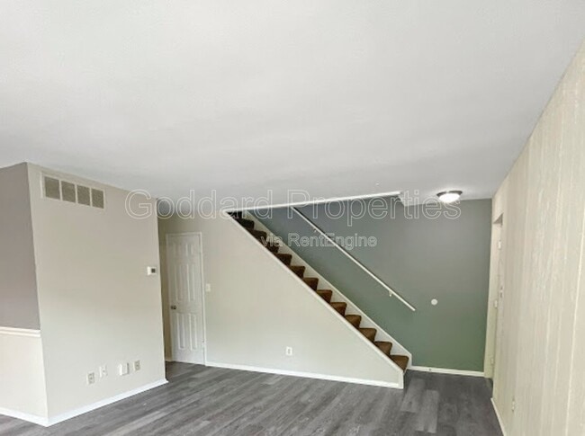 Building Photo - 479 Moores Mill Rd