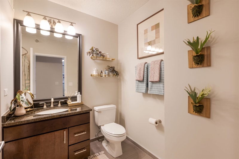 Building Photo - 313 E Ohio St