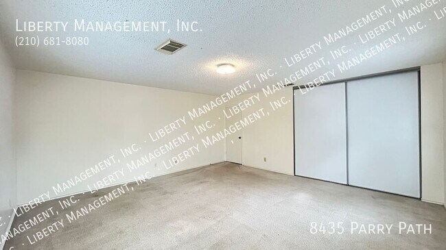 Building Photo - 8435 Parry Path