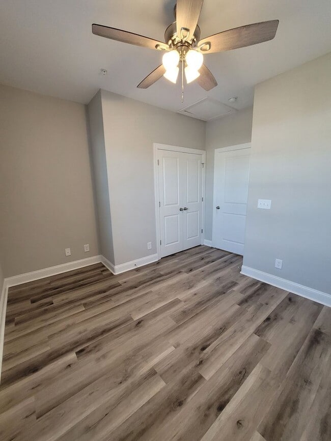 Building Photo - Kiskadee Parke at Wild Wing - Long Term Rental