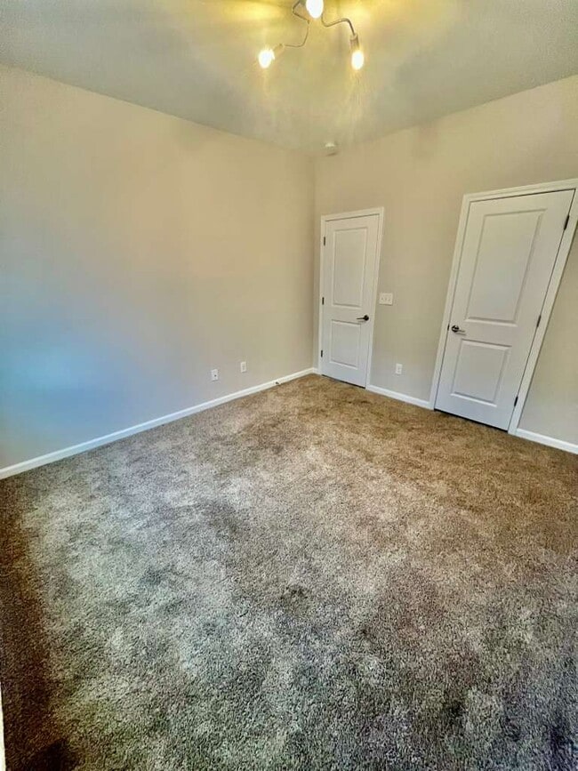 Building Photo - 5714 Rivulet Wy