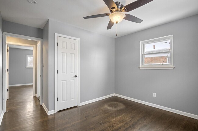 Building Photo - 27576 MacKenzie Dr