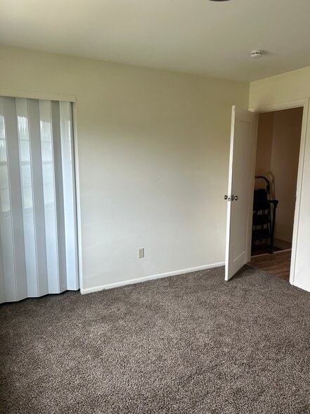 Building Photo - 4677 Tarryton Ct S