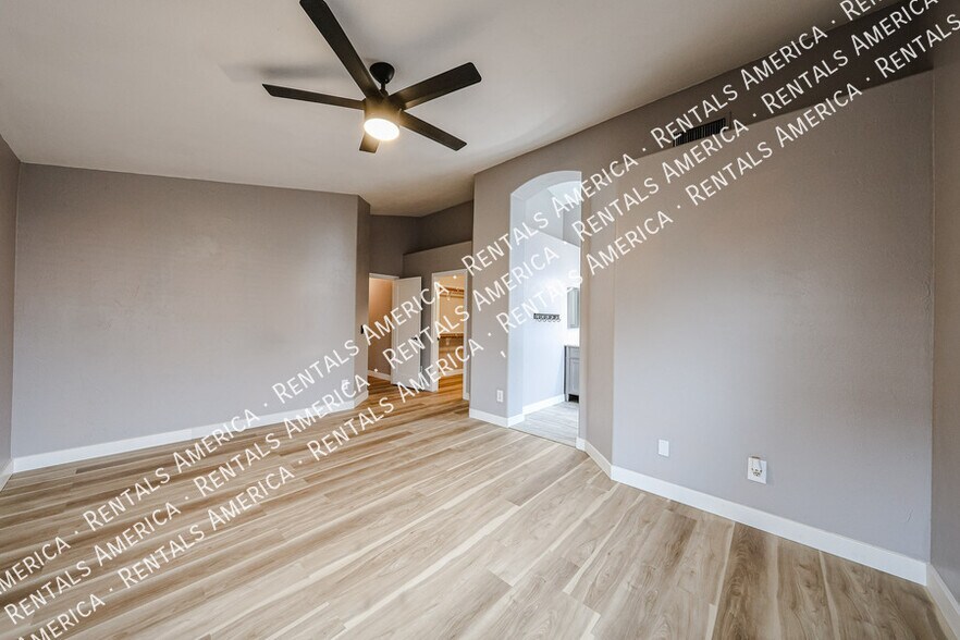 Building Photo - 133 W Muriel Dr