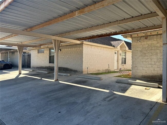 Building Photo - 16 Horizon Peak