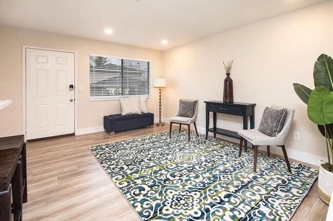 Building Photo - 3689 Grant Dr