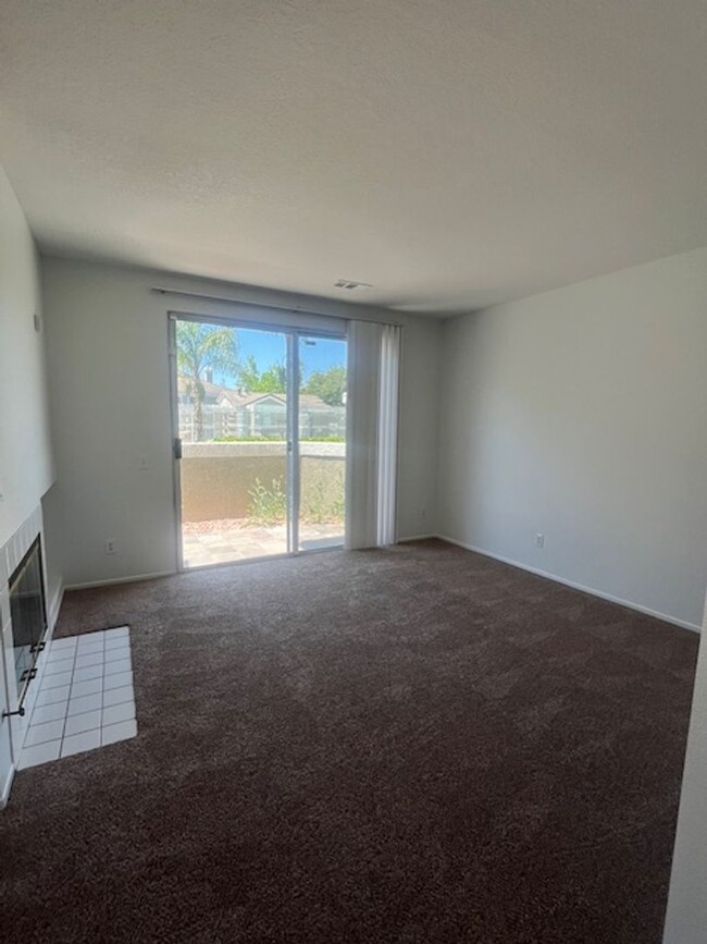 Building Photo - 2235 Indigo Hills Dr