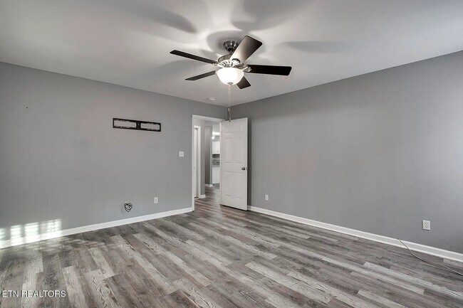 Building Photo - 1853 Tillery Square Ln
