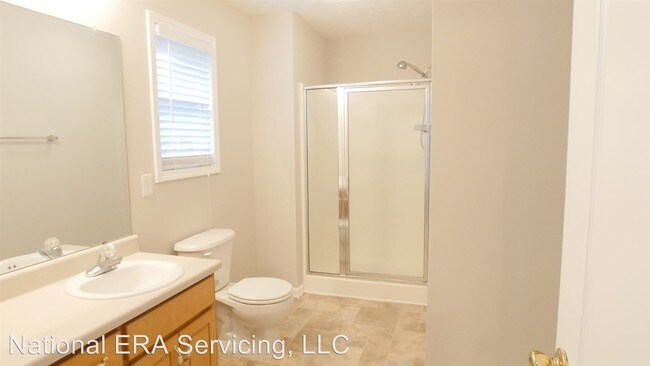 Building Photo - 5 br, 3 bath House - 120 Oak Meadows Pl