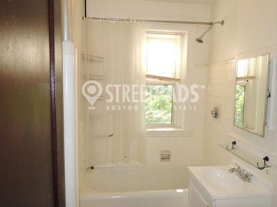 Building Photo - 2 bedroom in Malden MA 02148