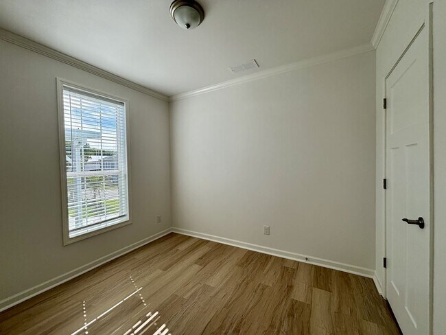 Building Photo - 6980 41st Ave N