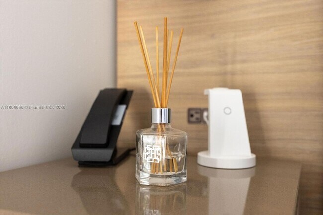 Building Photo - 159 NE 6th St