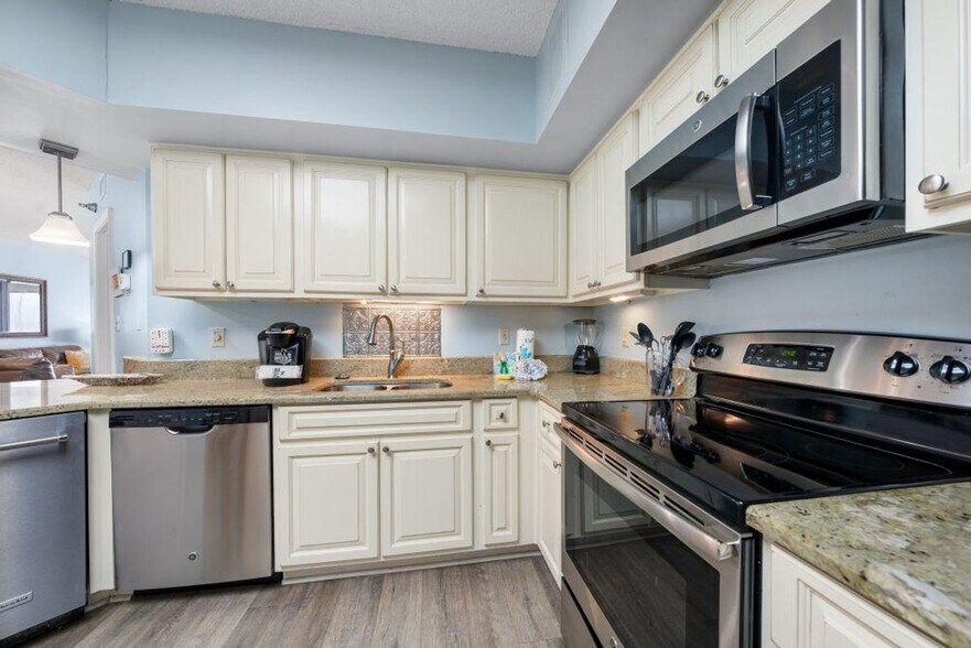 Building Photo - 24950 Perdido Beach Blvd