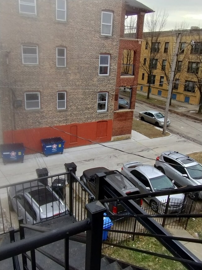 Building Photo - 6955 S Normal Blvd