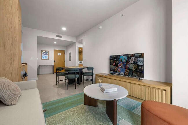 Building Photo - 11 NE 6th St