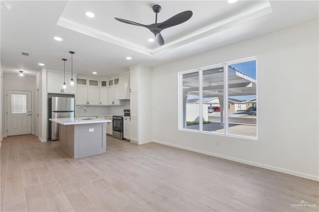 Building Photo - 13 San Andres