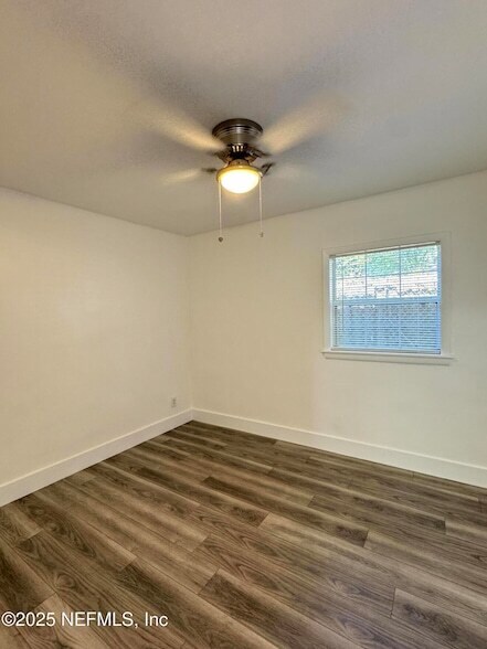 Building Photo - 1504 Winthrop St