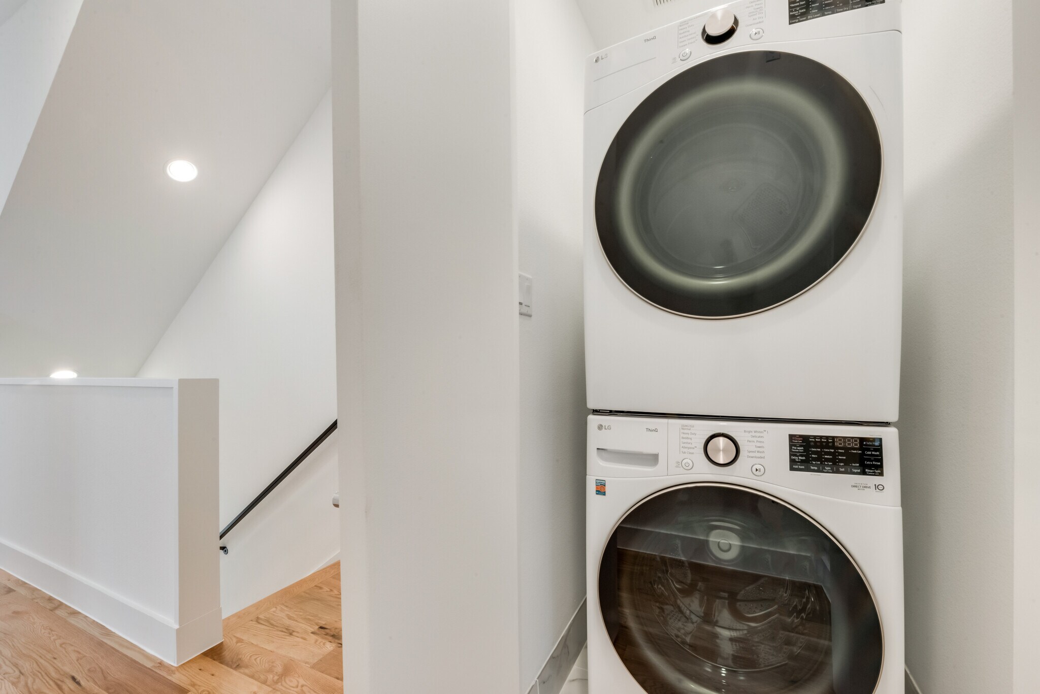 Building Photo - 1906 Annex Ave