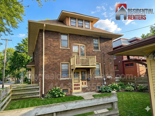 Building Photo - 3002 N Frederick Ave