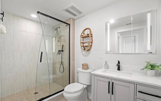 Building Photo - Industrial-Chic 2BR 2BA in Adams Morgan wi...