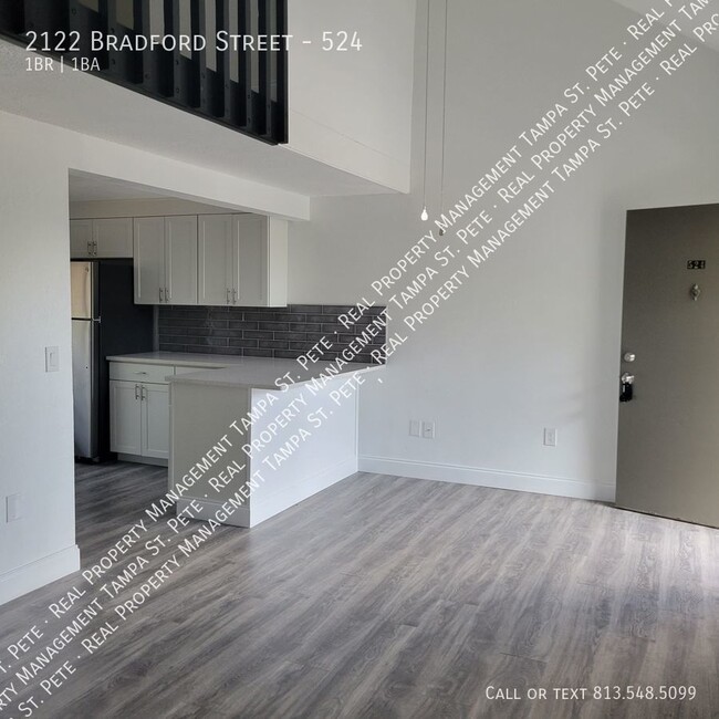 Building Photo - CLEARWATER CONDO AVAILABLE FOR IMMEDIATE M...