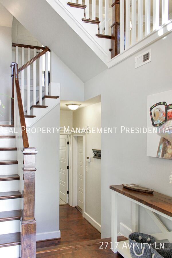 Building Photo - 2717 Avinity Ln