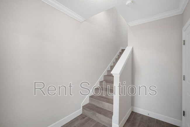 Building Photo - 4055 Rocky Shores Dr