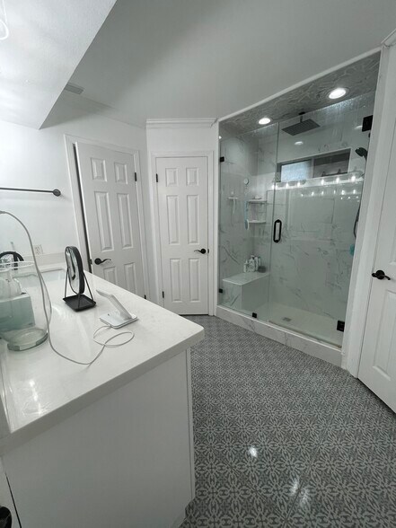 Building Photo - 2901 Central Blvd