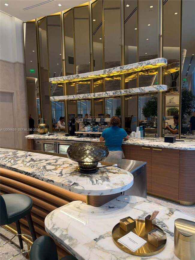 Building Photo - 77 SE 5th St