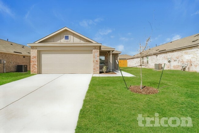 Building Photo - 15205 Grappling Irons Ln