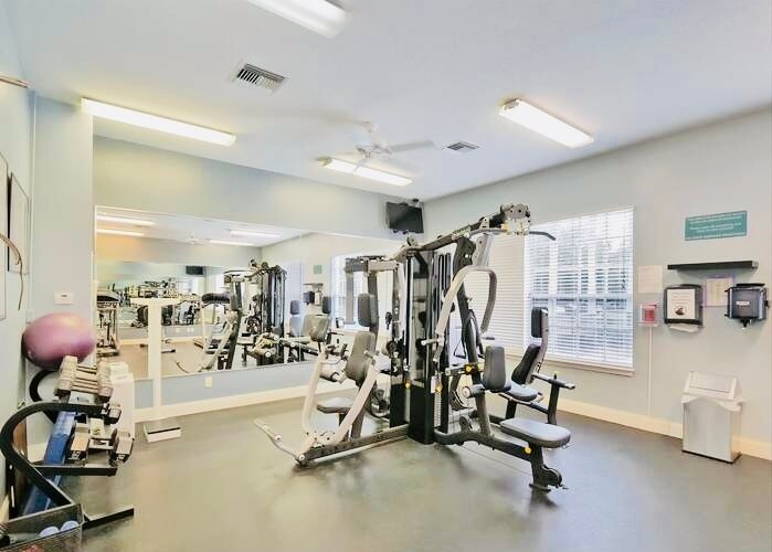Building Photo - 10550 Baymeadows Rd
