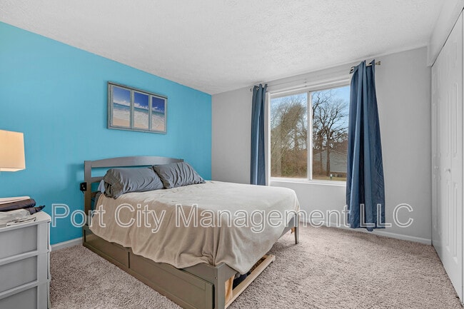 Building Photo - 8030 Abbey Ct