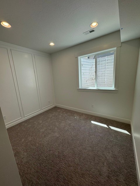 Building Photo - 144 W Birds Eye Ln