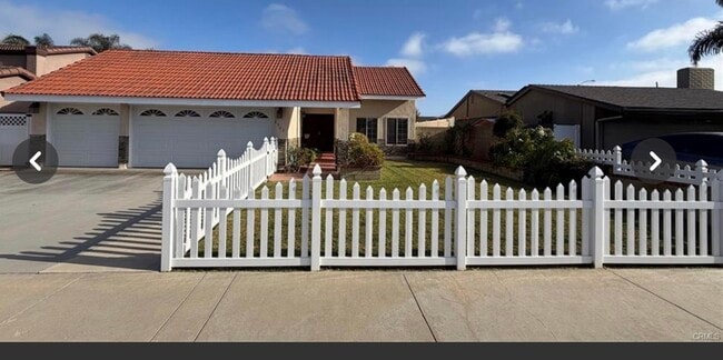 Building Photo - 8552 Doremere Dr