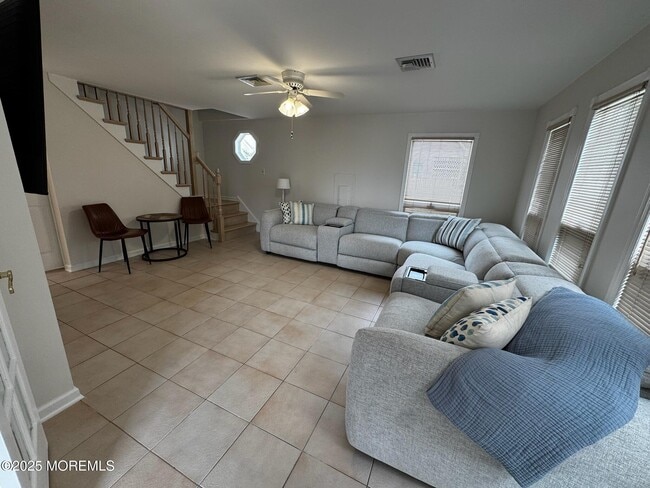 Building Photo - 106 Surf Dr