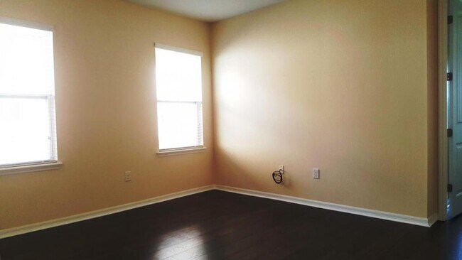 Building Photo - 13778 Summerport Trail Loop