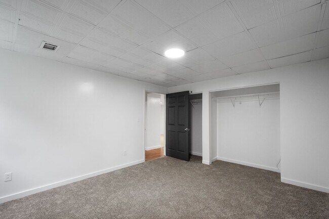 Building Photo - 230-228 Universal Rd