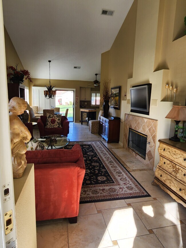 Building Photo - 41705 Palmetto Ln