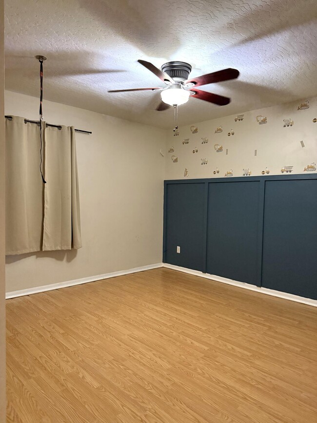 Building Photo - 1835 17th Ave SW