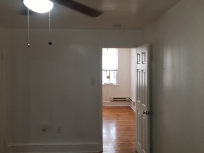 Building Photo - 1535 Sellers St