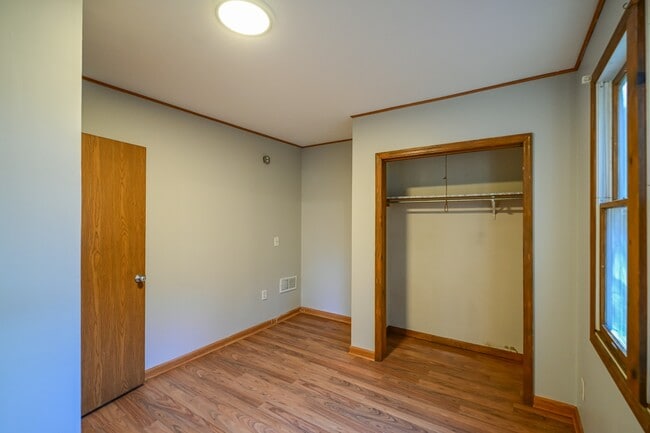 Building Photo - 29 N Shafer St